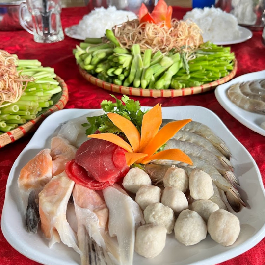 LẨU THÁI