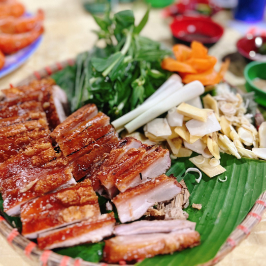 HEO QUAY GIÒN MẸT